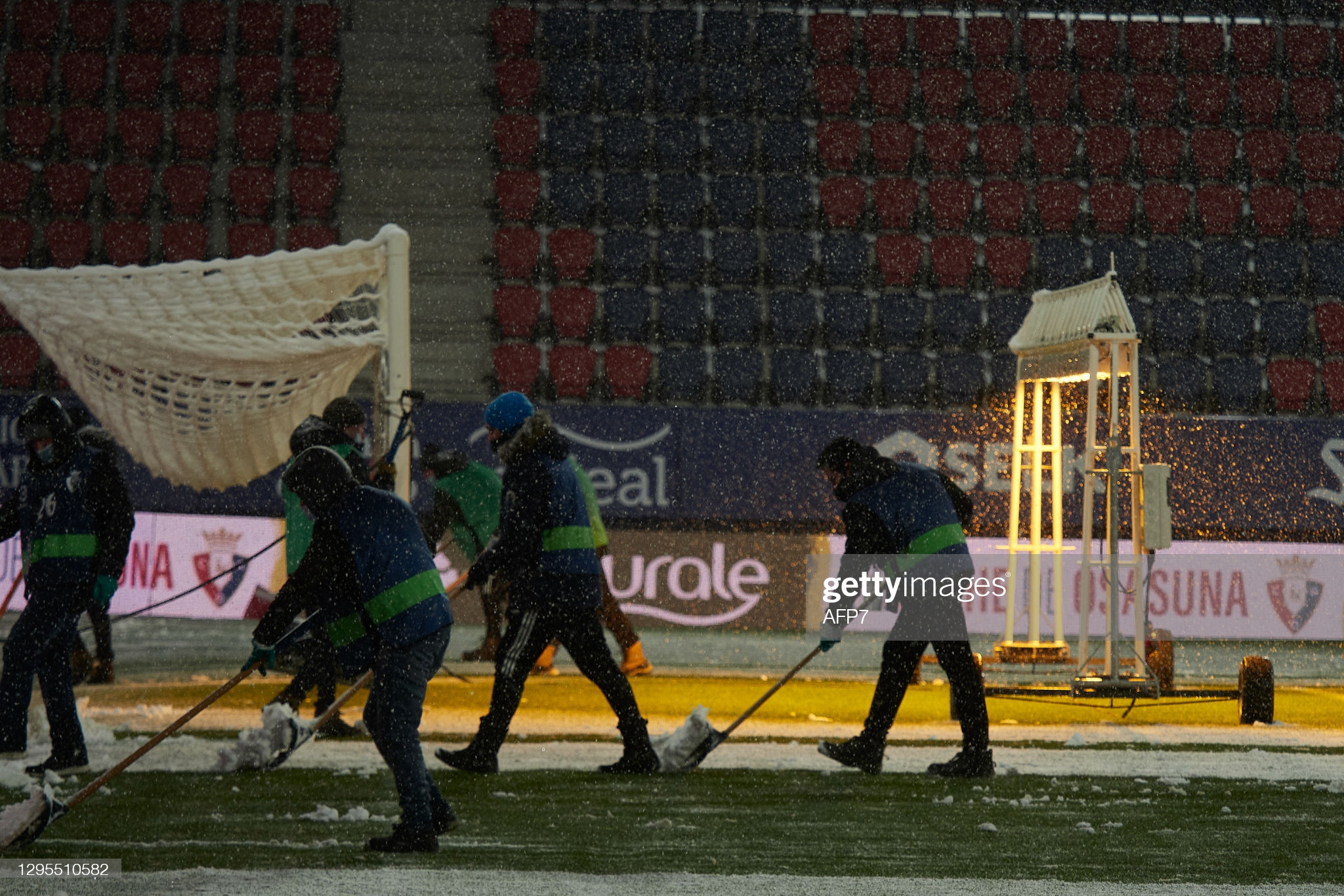 Record Spanish snowfall causes havoc in La Liga